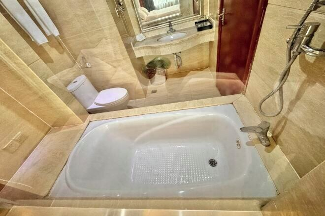 Bathroom 3, Yongshun Minzu Hotel, Xiangxi Tujia and Miao