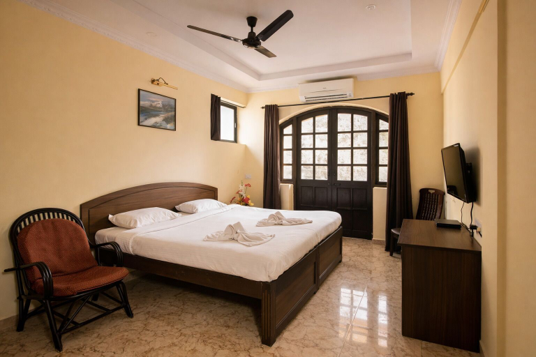 Room 2, Hotel Picnic Plaza, North Goa