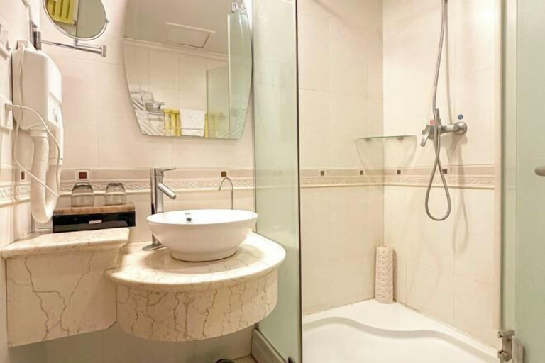 Bathroom 3, Haishen Hot Spring Hotel, Xing'an