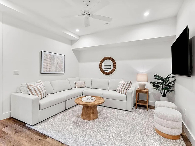 Living area 5, Coastal Calm, Walton