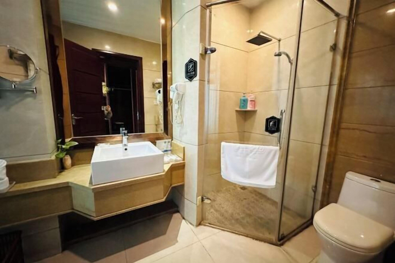 Bathroom 4, Shuiyuntian Leisure Hotel (Jinshazhou), Guangzhou