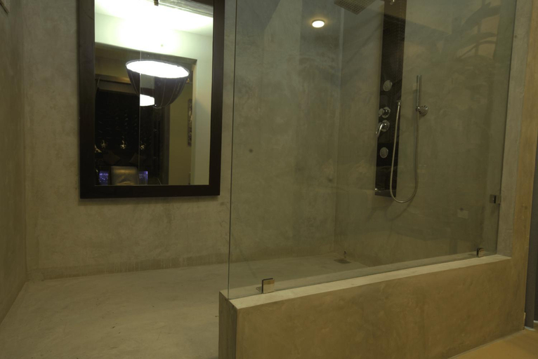 Bathroom 3, Beverly Hills Hotel, Dehiwala-Mount Lavinia