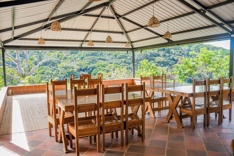 Outdoor dining, Ecolodge Ix Cacao, San Carlos