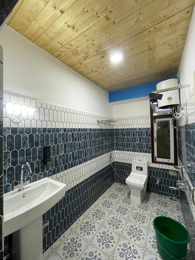 Bathroom 3, Hotel Tashi Tagye, North Sikkim