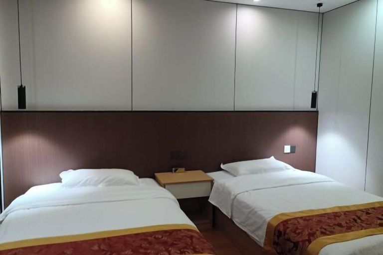 Bedroom 3, Hualinshan Yunmen Hotel, Yichun