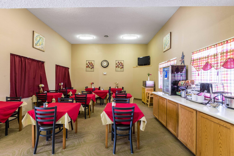 Food & Drinks 5, Quality Inn Scottsbluff, Scotts Bluff