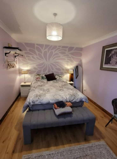 Bedroom 2, Stay With Jack