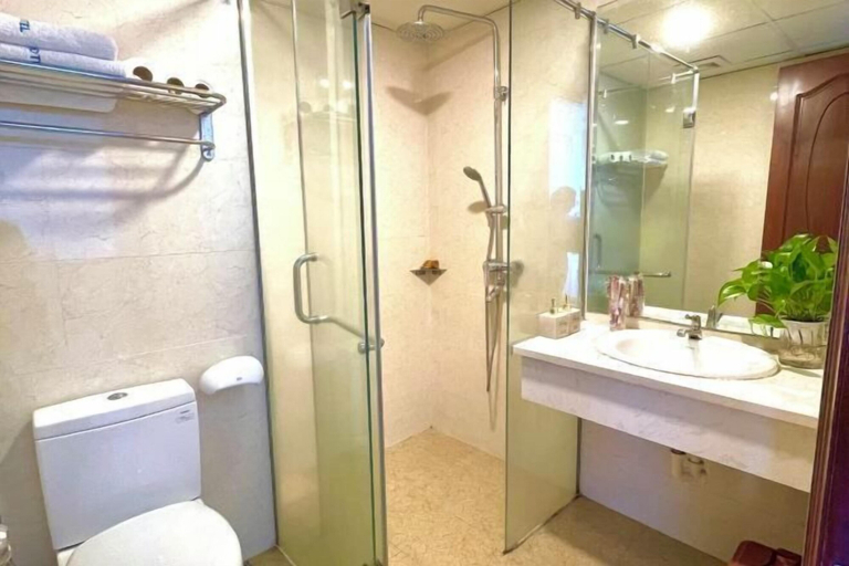 Bathroom, Nang Vang Hotel, Nha Trang