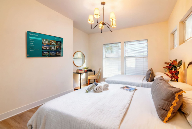 Room 2, Luxury Retreat Double Rooftop Deck Game Room, Davidson