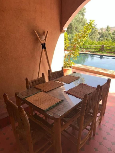 Outdoor dining, Ouberge loassis house, Al Haouz