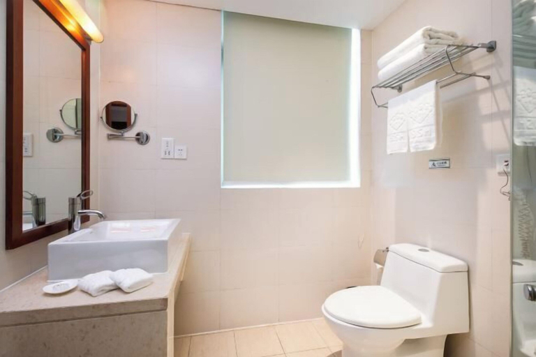 Bathroom 4, Xiangxuehai Hotel, Suzhou
