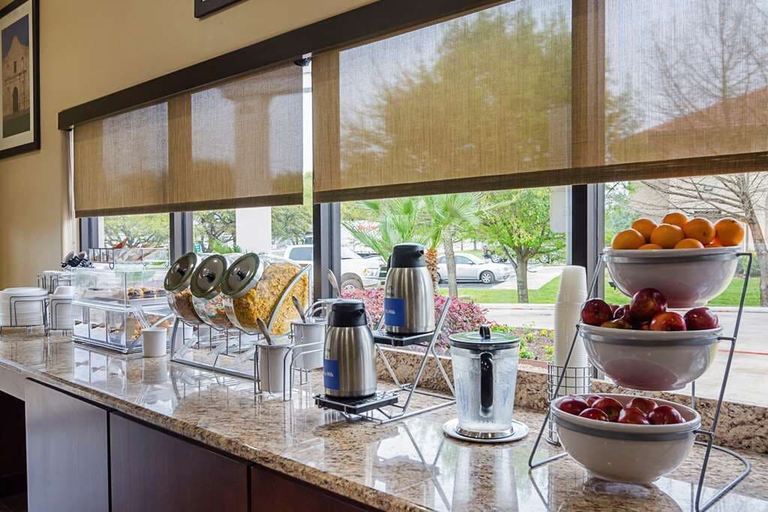 Food & Drinks 5, Comfort Inn San Antonio Northeast, Bexar
