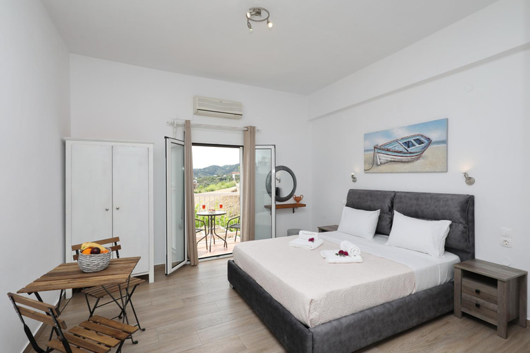 Bedroom 5, tsoukalaria studios, Thessaly