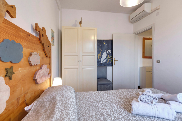 Room 3, Talamone Apartment View by Mamo Florence, Grosseto