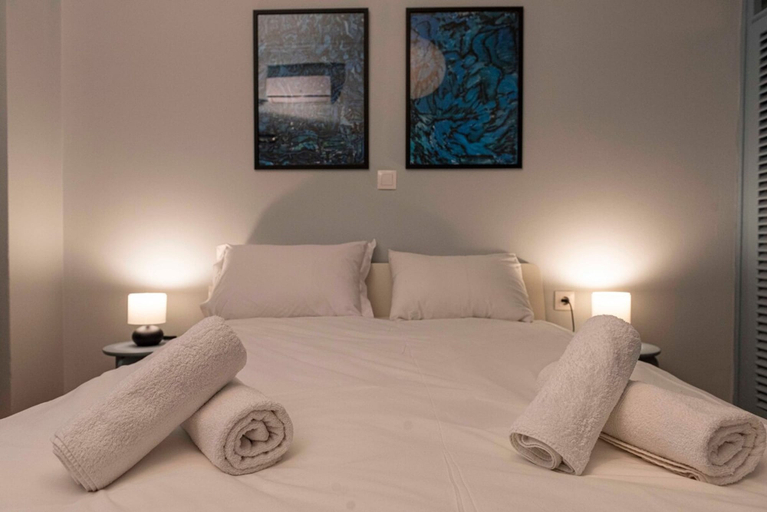 Room 2, Modern Blue Retreat, Attica