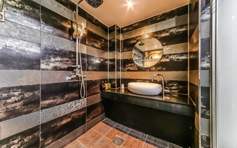 Bathroom 3, Hotel Aria Nampo, Jung
