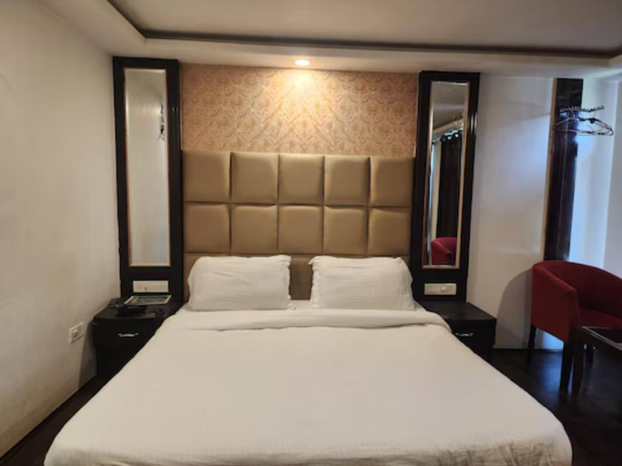 Bedroom 2, De Apple Srinagar Jammu and Kashmir, Srinagar