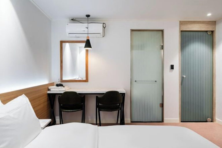 Bedroom 3, Jamsil Noblestay Hotel, Songpa
