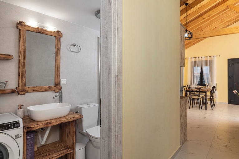 Bathroom 4, Sirius House, North Aegean