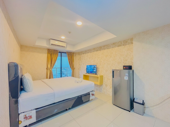 Bedroom 5, Warm Studio at De Prima Apartment By Travelio, Medan