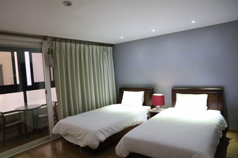Room 4, Residence Hotel Lamia, Daedeok