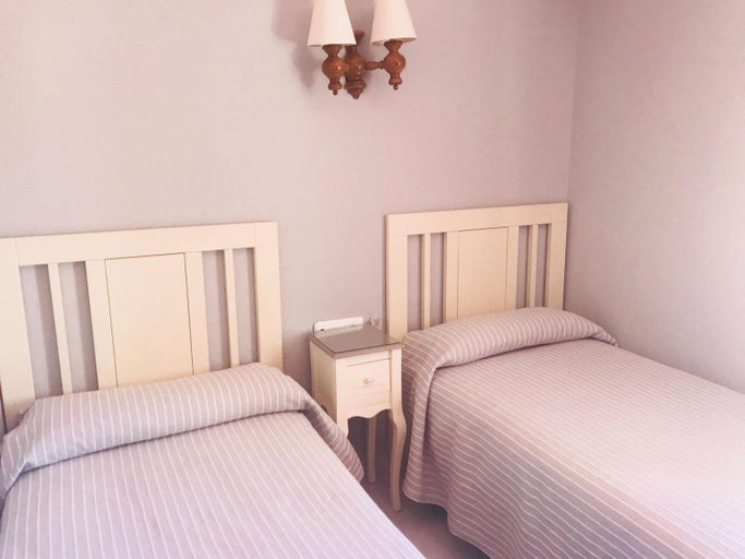 Bedroom, Hostal Restaurante Puerto Blanco, Sevilla