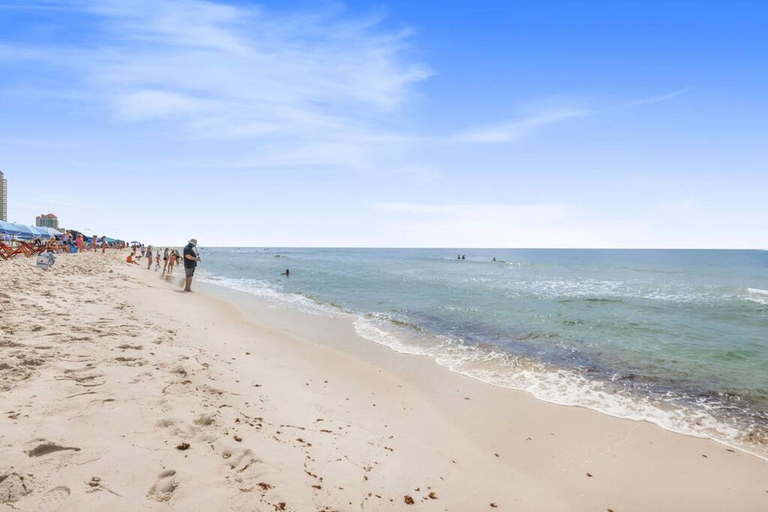 Room 4, Sugar Beach153- 4 Pools Two Bedrooms 2 Baths Beach-side, Baldwin