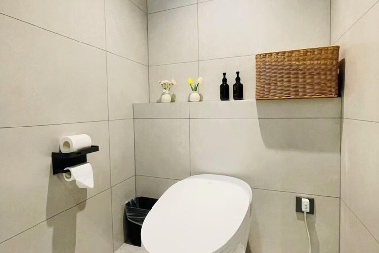 Bathroom, Hualong Meichen Hotel, Ningbo