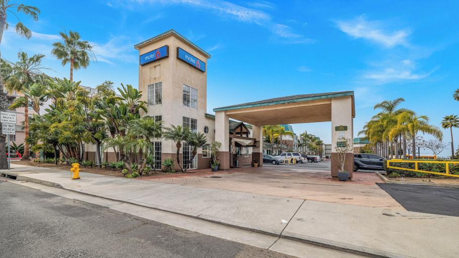 Exterior & Views 1, Motel 6 Oceanside, CA Marina / Camp Pendleton, San Diego