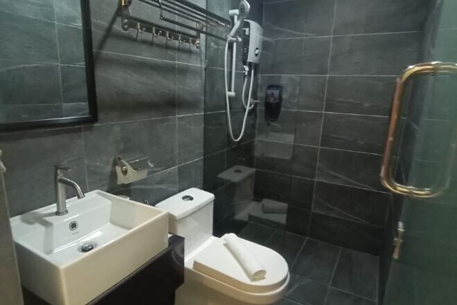 Bathroom 5, Yee Hotel Permas Jaya, Johor Bahru
