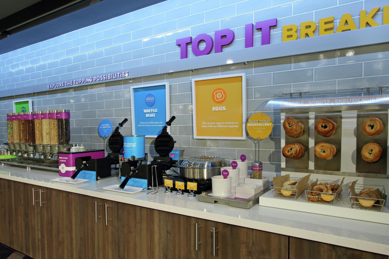 Food & Drinks 5, Tru by Hilton Bryan College Station, Brazos