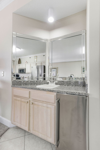 Room 1, Grand Pointe 310 Panoramic Views Huge Balcony 3rd Floor With 3 Bedrooms 3 5 Baths, Baldwin