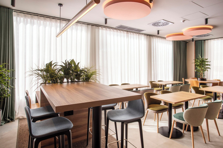 Dining 5, B&B HOTEL Madrid Vallecas La Gavia, Madrid