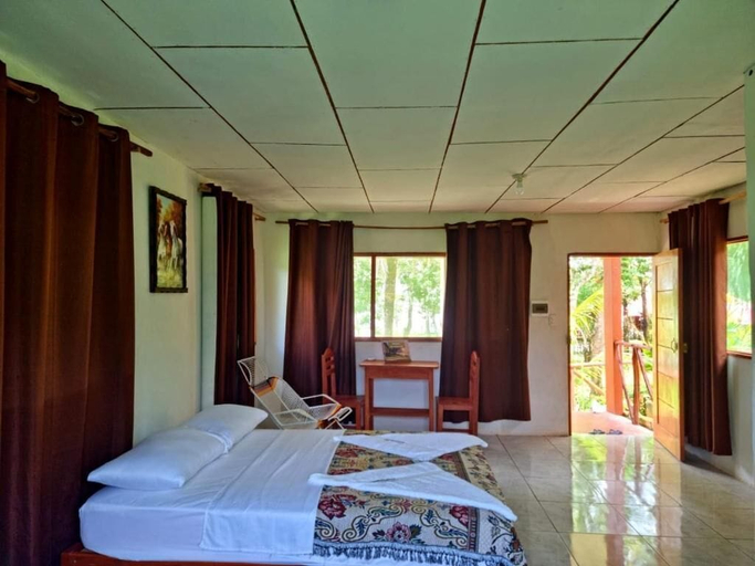 Room 5, Milia Amazon Lodge, Maynas