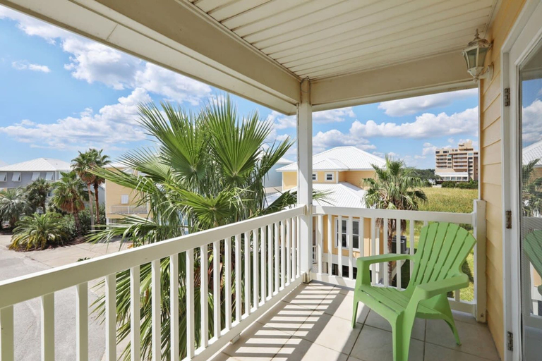 Room 4, Blue Lagoon Beach House, Baldwin