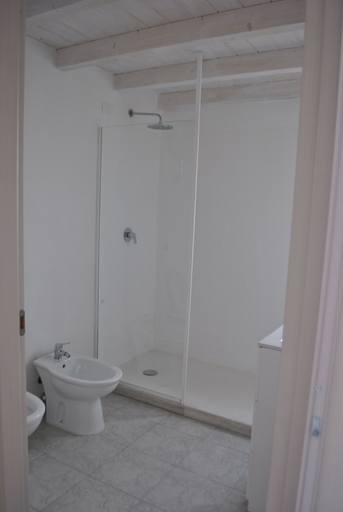 Bathroom, Luxar Room, Cagliari