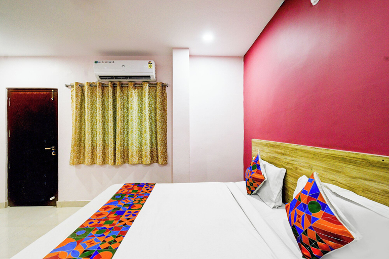Room 4, FabHotel Friendly Stay Luxury Room's - Sushma Theater & LB Nagar, Vanasthalipuram, Ranga Reddy