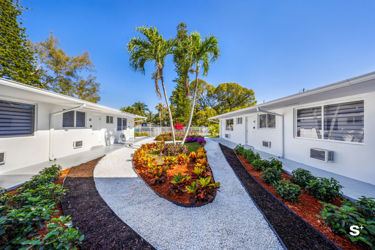 Property grounds 2, Elegant 1BD Miami Apt- Gym- Free Parking, Miami-Dade