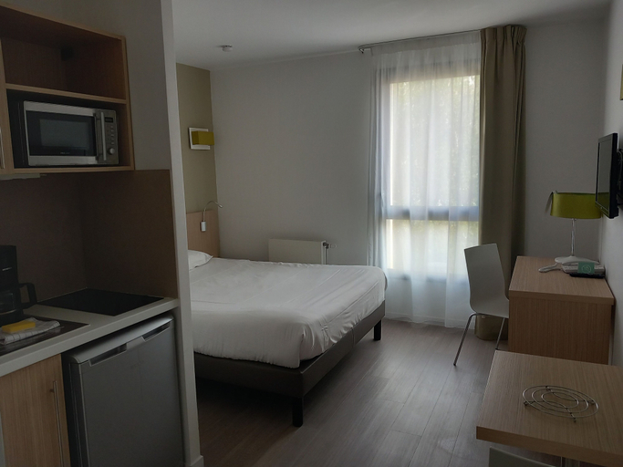 Bedroom 3, Aparthotel Adagio Access Le Havre Les Docks, Seine-Maritime