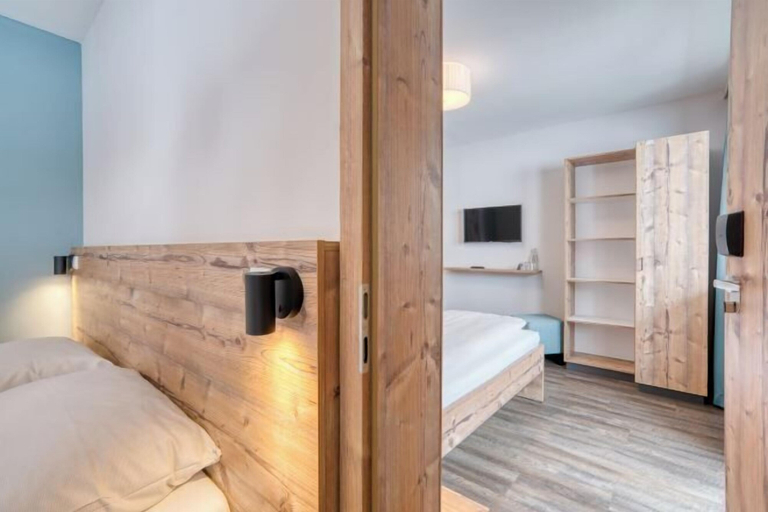 Bedroom 3, COOEE alpin Hotel Bad Kleinkirchheim, Spittal an der Drau