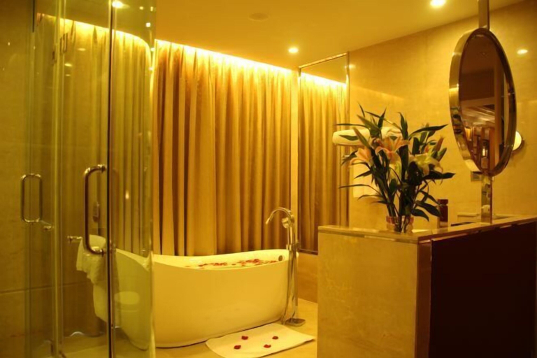 Bathroom 4, Tiancheng Grand Hotel, Guangyuan