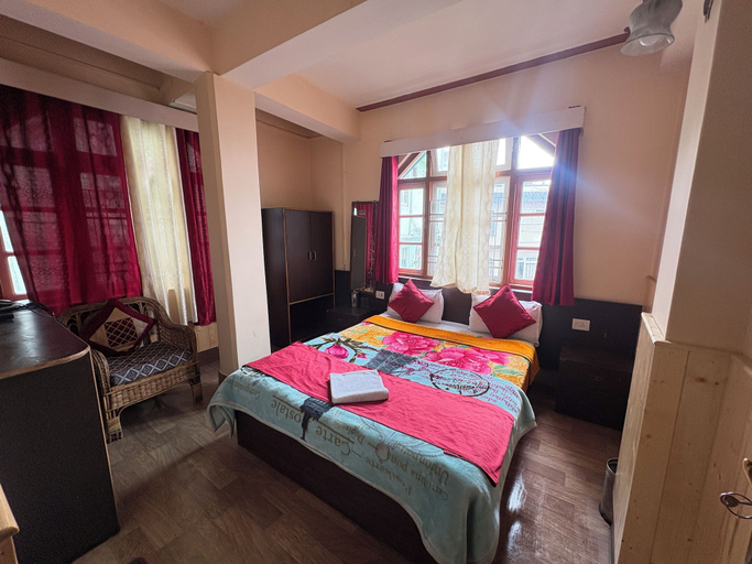 Bedroom 2, Hotel Snow View Gangtok, East Sikkim