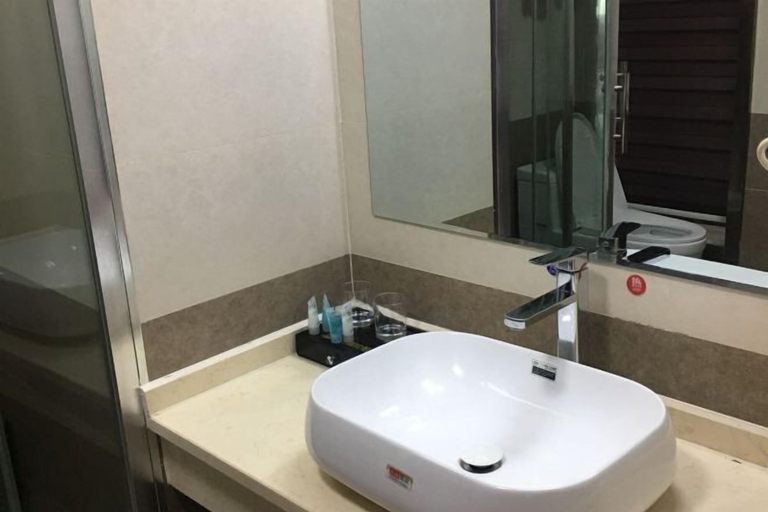 Bathroom 4, Hengxiang Hotel, Jiuquan