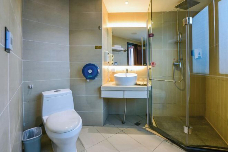 Bathroom 4, Yiwang Hotel Collection (Wenzhou Avenue), Wenzhou