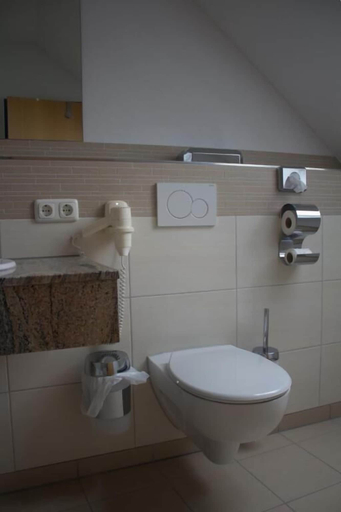 Bathroom 5, Lindenhof Nordsteimke, Wolfsburg