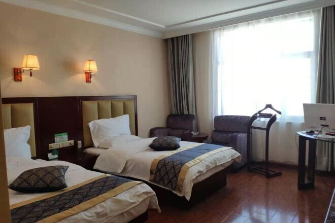 Bedroom 2, Kaitai Business Hotel, Haixi Mongol and Tibetan