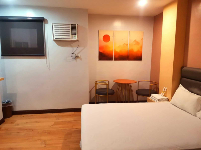 Room 5, Collection O Drive Inn Motel, Angeles City