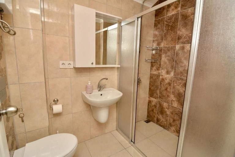 Bathroom 5, Cemal Bey Apart Otel, Alanya