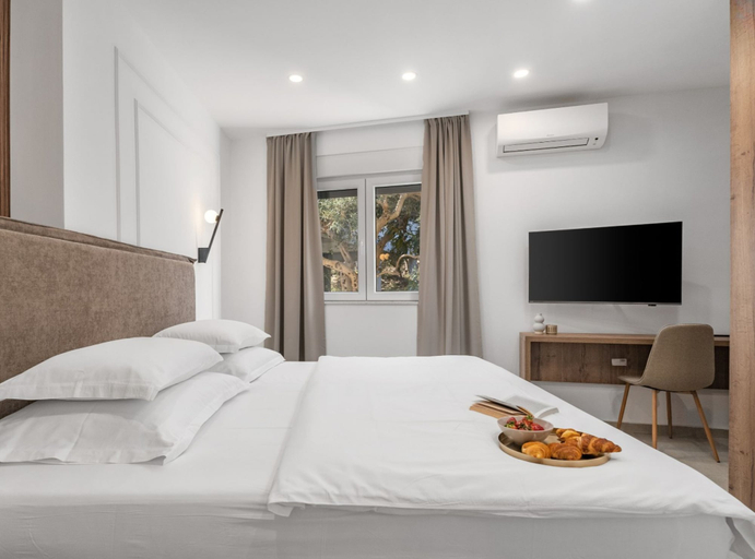 Room 2, Apartment Tomislav With Sea View and Hot-tub, Dugi Rat