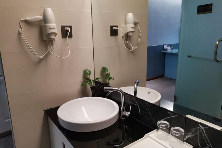 Bathroom 3, Wuzhou Boutique Hotel, Taizhou